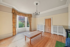 Drawing room- click for photo gallery